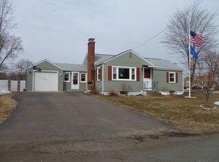 113 Boulay Cir, Chicopee, MA 01020