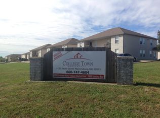 511 W King St APT 4, Warrensburg, MO 64093