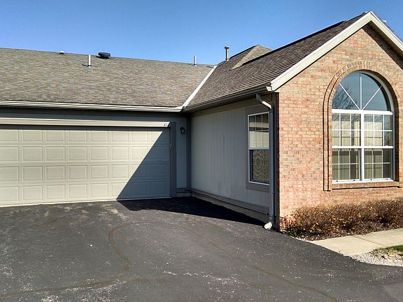 2nd image of 410 Whippoorwill Ln