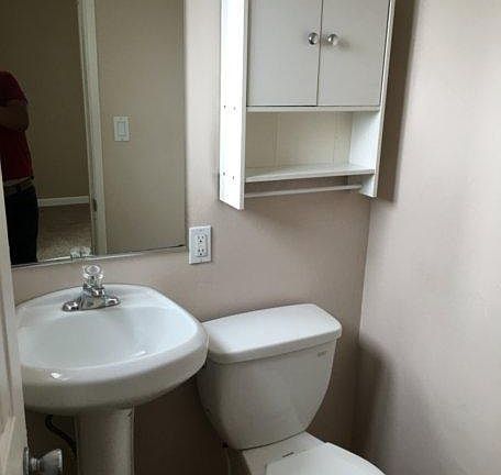 2nd image of 5534 Potomac St