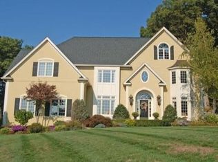 1 Devine Ln, Southborough, MA 01772