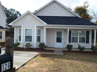 126 Chaucer Ln, Carrollton, GA 30117