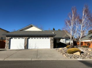 1756 Pinoak Ln, Carson City, NV