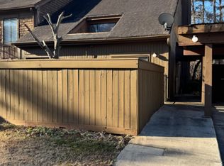 94 Willowick Dr, Lithonia, GA 30038