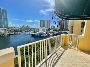 19999 E Country Club Dr, Aventura, FL 33180