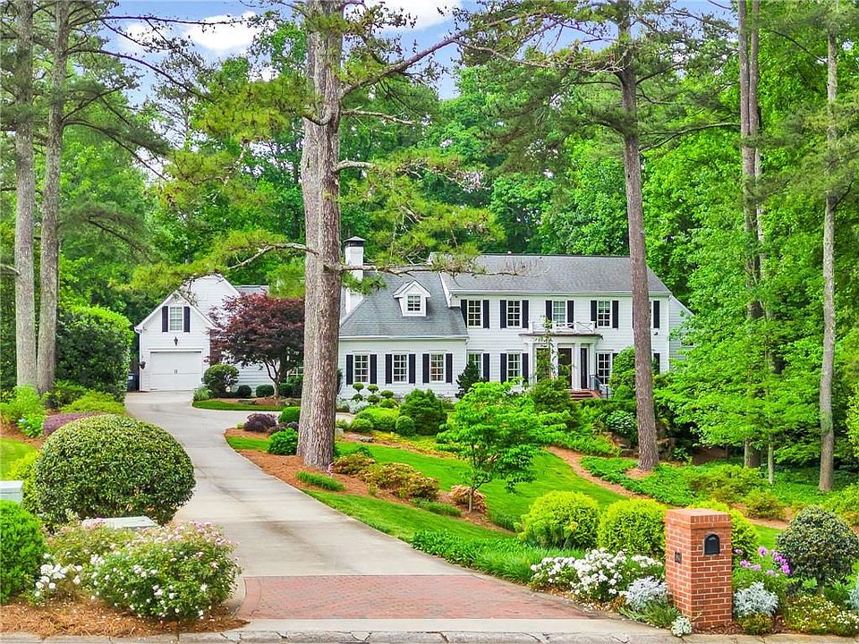 1st image of 184 Atlanta Country Club Dr SE