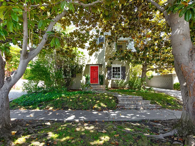 418 N Harper Ave — Photo 1