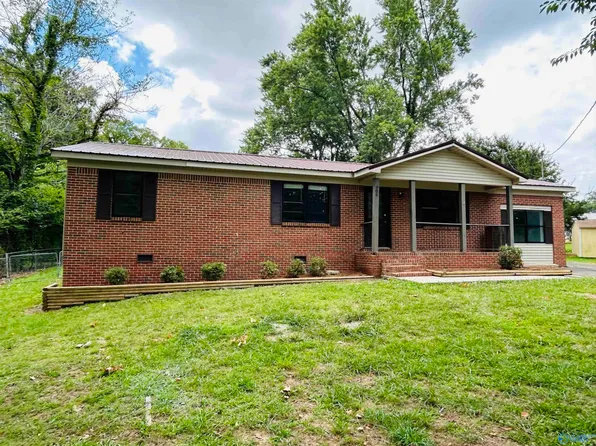 906 Dooley Ave, Albertville, AL 35951