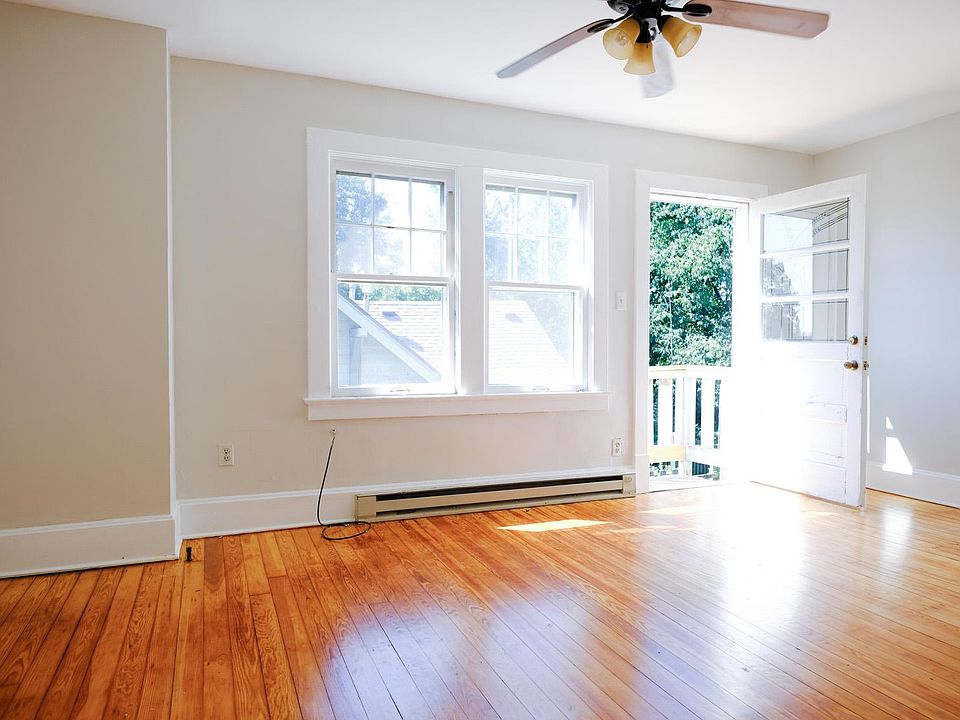 1st image of 171 Bassett Ave #2