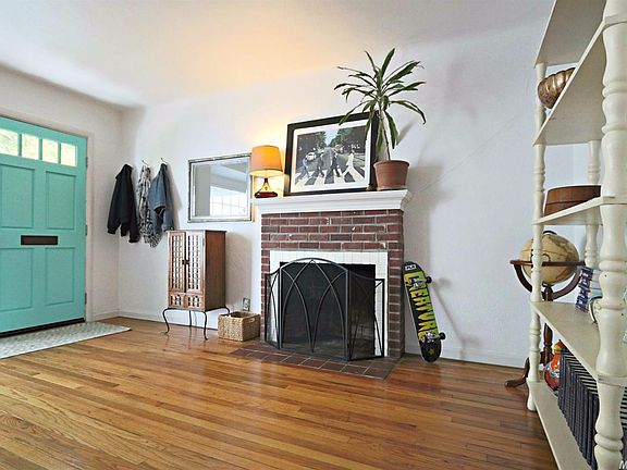 3rd image of 2104 Shielah Way