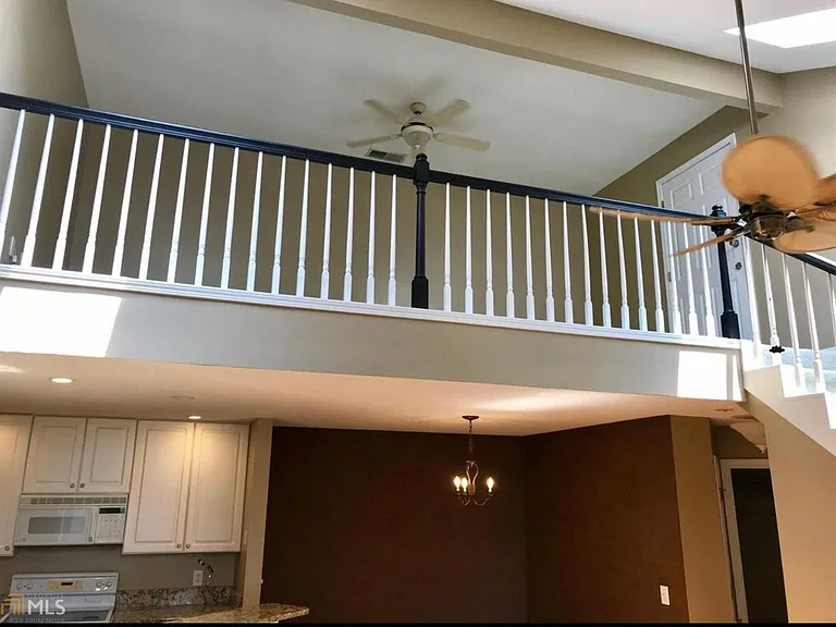611 Mc Gill Park Ave NE — Photo 10