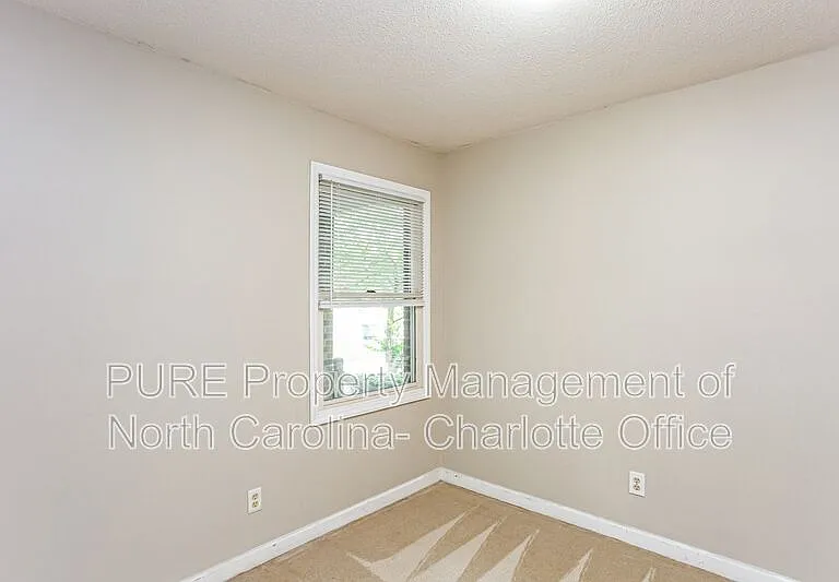 18805 Bluff Point Rd #B — Photo 13