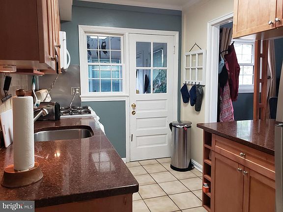 2nd image of 114 Adams Ave