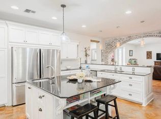 9324 Forest Rd, Abbeville, LA 70510