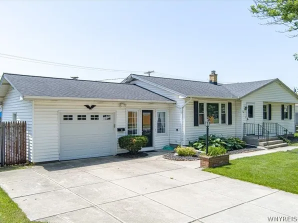111 Bannard Ave, Tonawanda, NY 14150