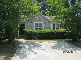 6816 Panda Dr, Austell, GA 30168