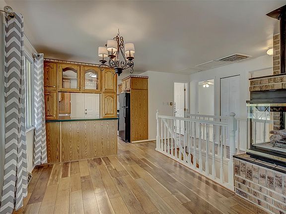 5th image of 1517 S Dover Ct
