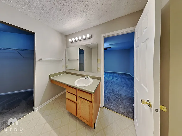 1945 Branchside Ct — Photo 12
