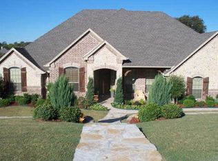 105 Creekwood Ct, Lakeside, TX 76108