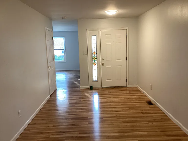 2718 Sedan Dr — Photo 11