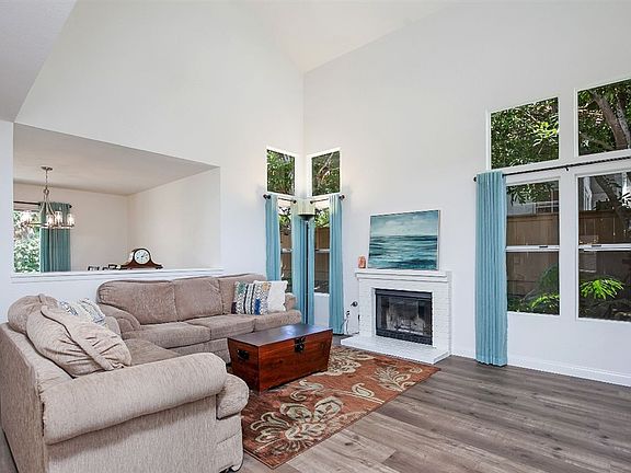 4th image of 1537 Harbor Dr