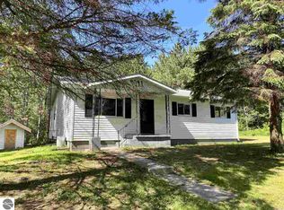 9091 E 30 1/2 Rd, Cadillac, MI 49601