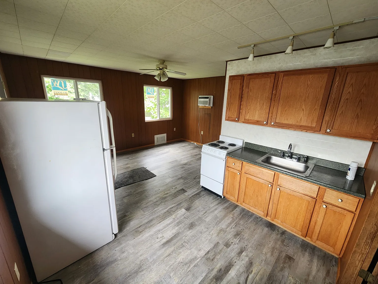 333 Washington Street - 4 — Photo 3