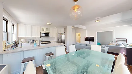Rented by Bond New York