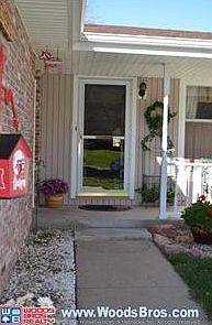 2nd image of 5820 Saint Paul Ave