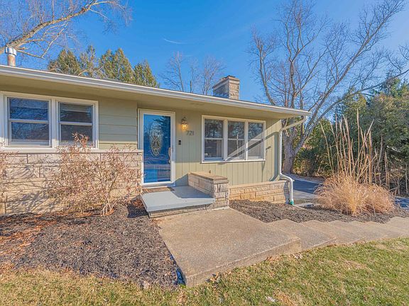 3rd image of 721 S Pleasant Ridge Rd