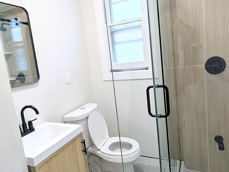 352 Jackson St #1 — Photo 4