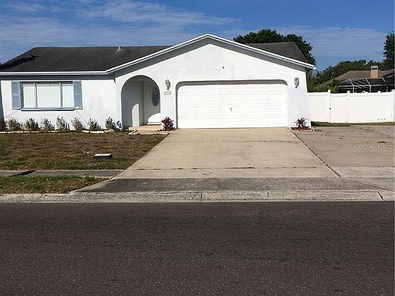 2nd image of 10998 Oakhaven Dr