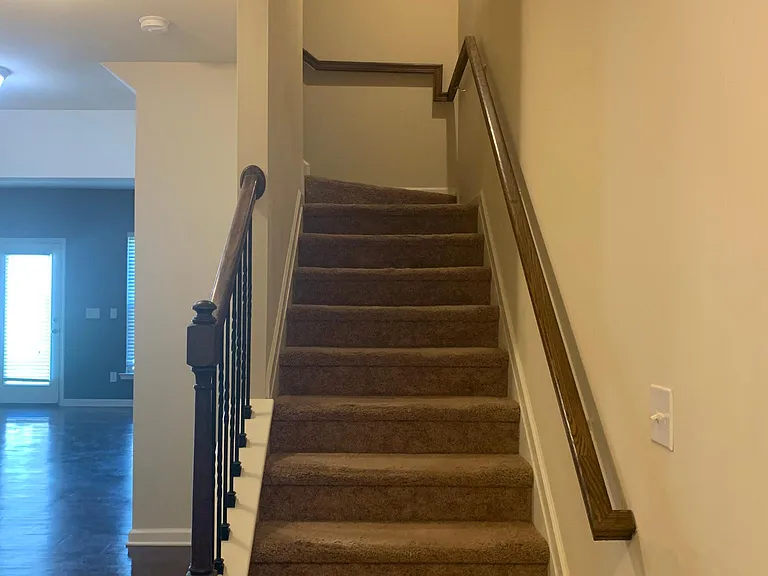120 Greenfield Dr — Photo 16