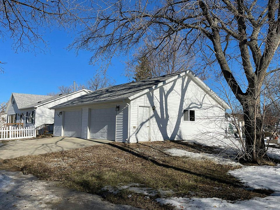 203 Central, Crosby, ND 58730 Zillow
