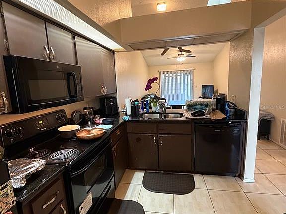 4th image of 2803 Waxy Willow Ln