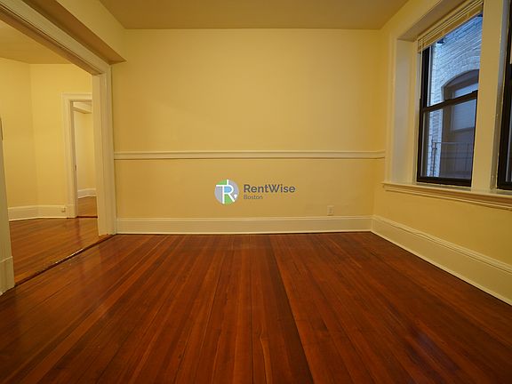 4th image of 887 Massachusetts Ave #8