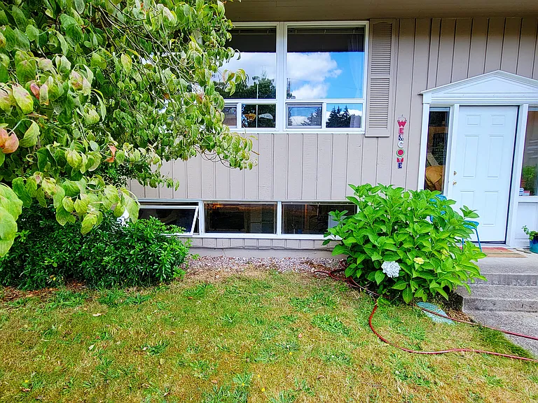 165th Ave SE — Photo 1