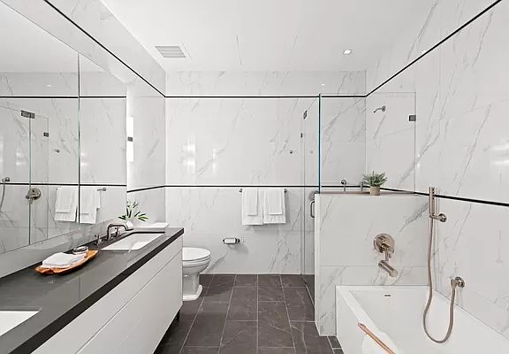 4th image of 11 Greene St #3B