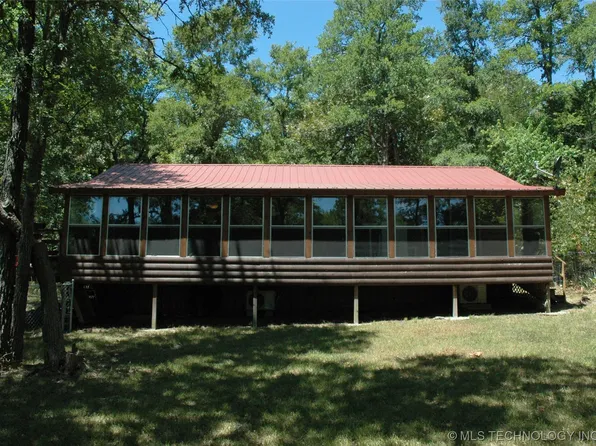 1073 S Main St, Fort Towson, OK 74735