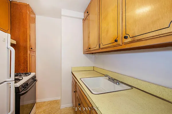 Sold by Town Residential | media 3