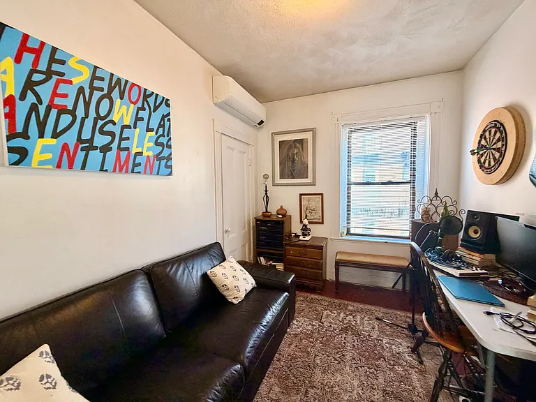 206 Hanover St #8 — Photo 7