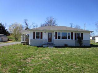 2010 Carter St, Westmoreland, TN 37186