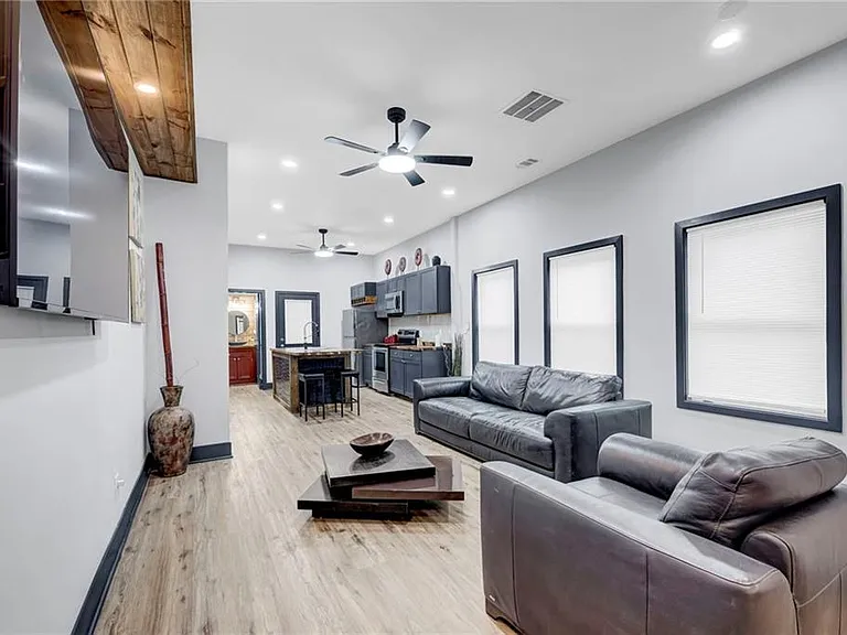 494 Rockwell St SW — Photo 6