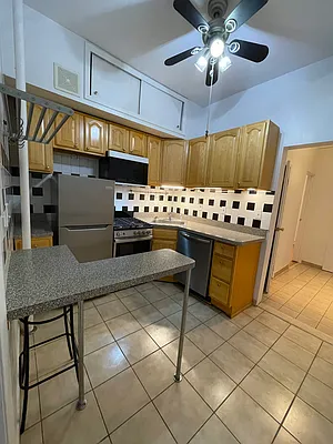 Rented by Kain Realty | media 13