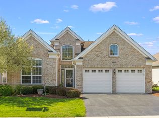 3859 Valhalla Dr, Elgin, IL 60124