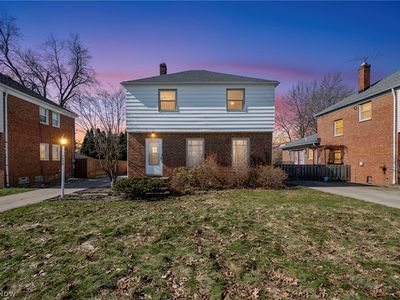 1240 Commonwealth Ave, Mayfield Heights, OH, 44124