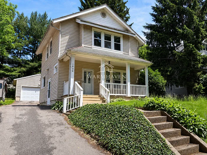1826 Hillside Ter — Photo 1