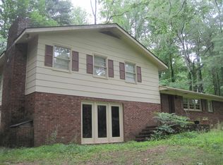 901 Yunai Cir, Clayton, GA 30525