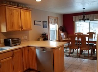 1303 Rockwell Rd, Green Bay, WI 54313