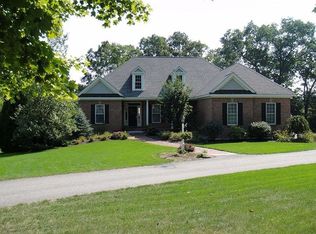 93 Wallace Rd, Bedford, NH 03110